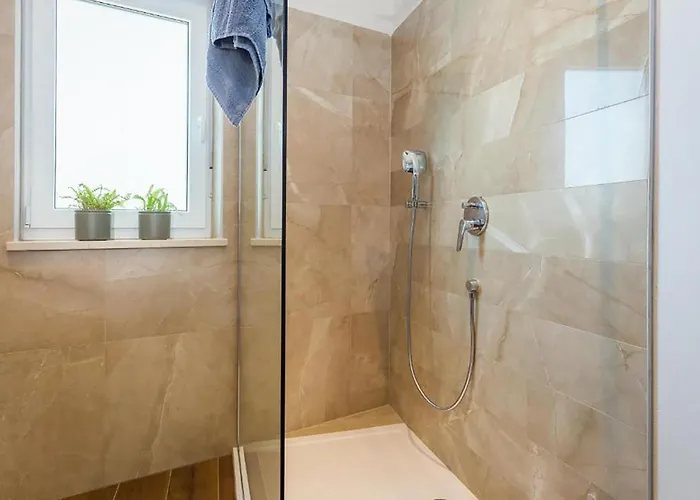 Ferienhaus Beautiful In Poreč