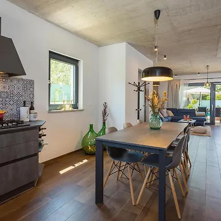 Holiday home Beautiful In