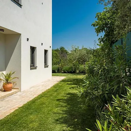 Beautiful In Holiday home *